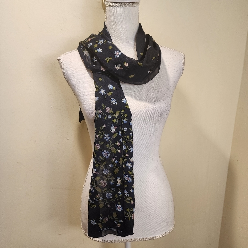 LAURA ASHLEY  made in Italy Light Weight Floral Scarf 12" x 62"